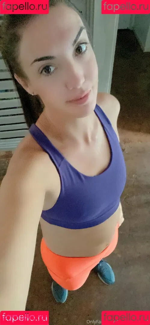 iamnotyoursub Onlyfans Photo Gallery 