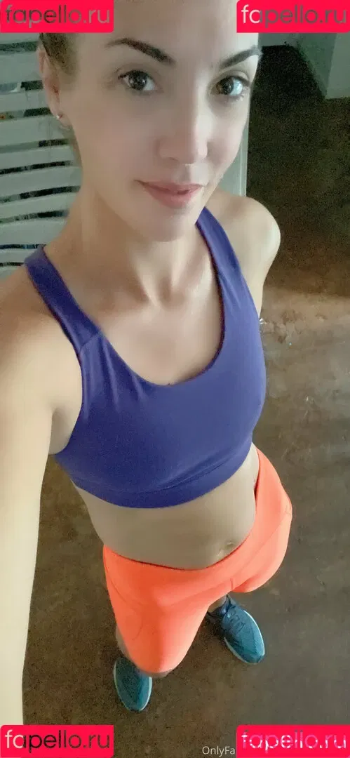 iamnotyoursub Onlyfans Photo Gallery 