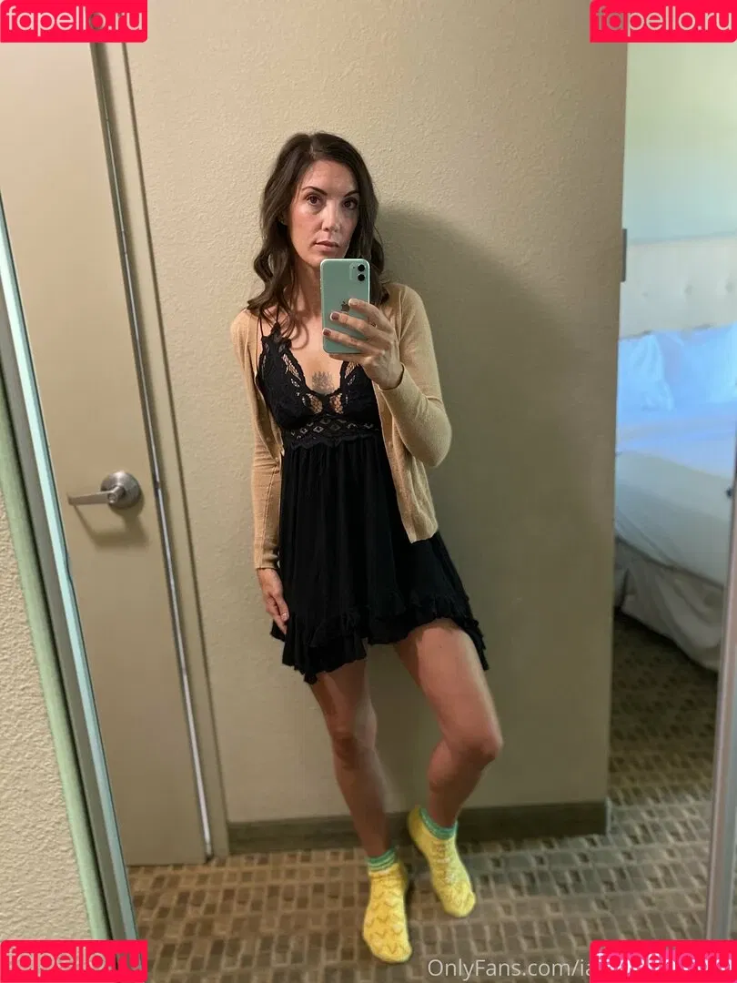 iamnotyoursub Onlyfans Photo Gallery 