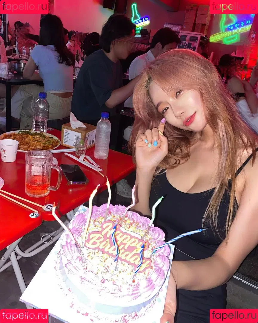 Berry Onlyfans Photo Gallery 