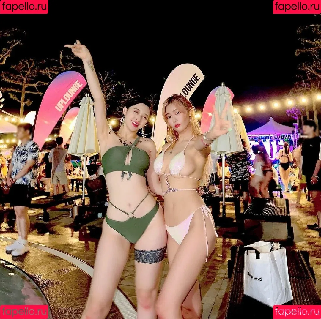 Berry Onlyfans Photo Gallery 