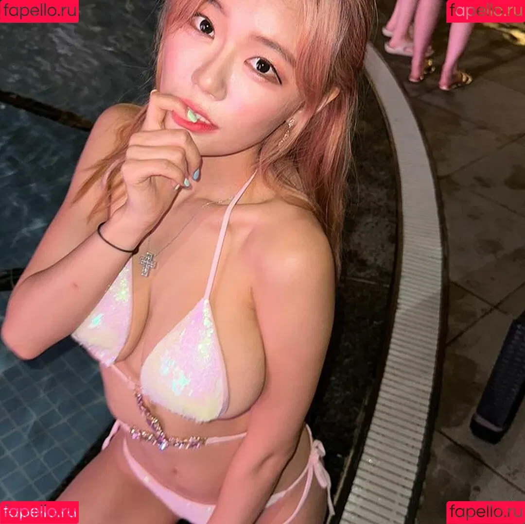 Berry Onlyfans Photo Gallery 