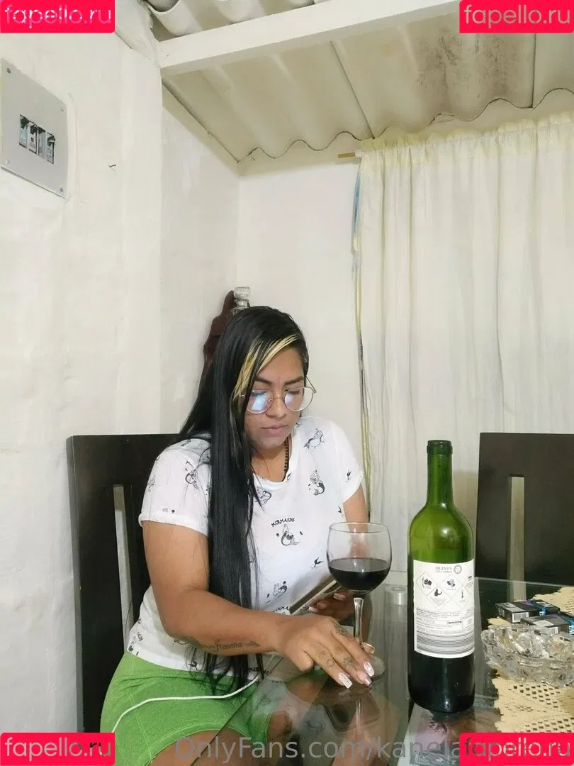 kanelamorena Onlyfans Photo Gallery 
