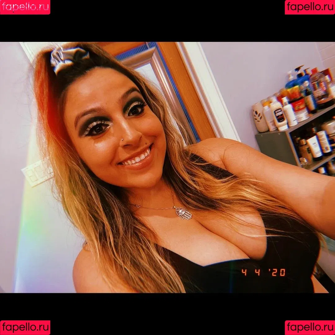 Alexis Onlyfans Photo Gallery 