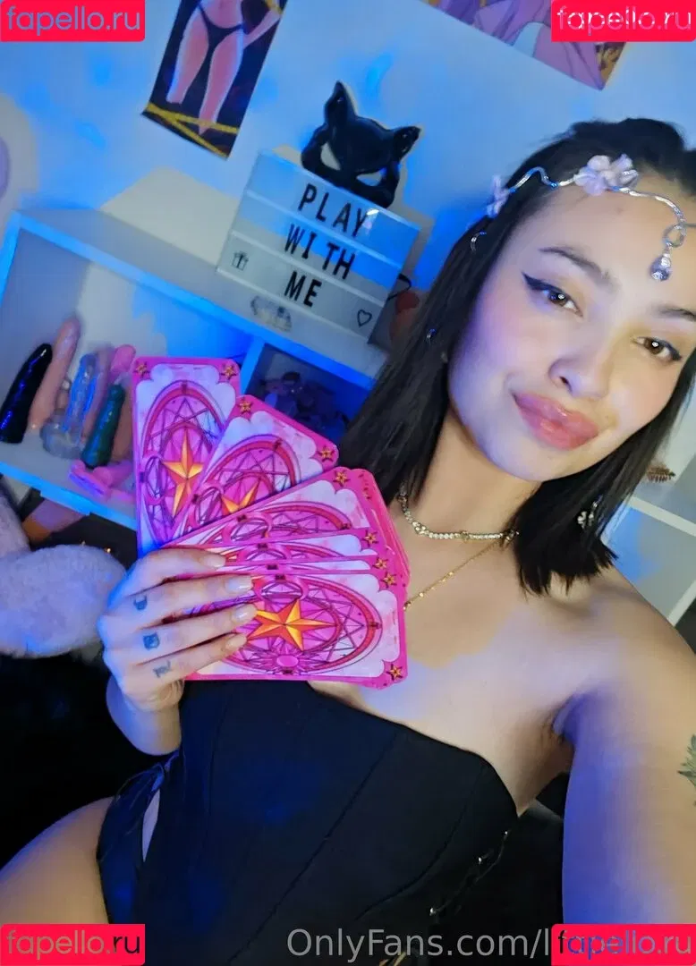littleluxy Onlyfans Photo Gallery 