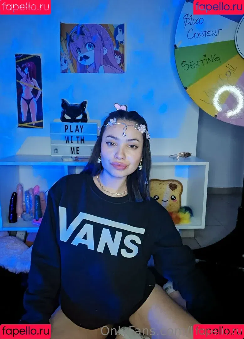 littleluxy Onlyfans Photo Gallery 