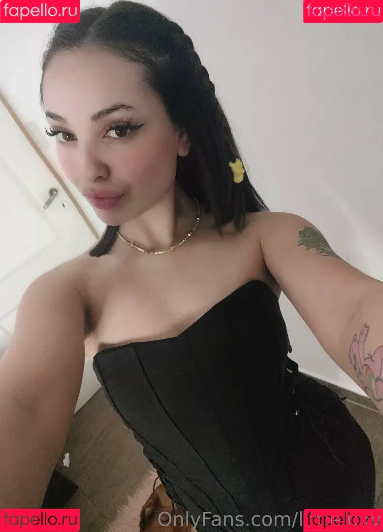 littleluxy Onlyfans Photo Gallery 