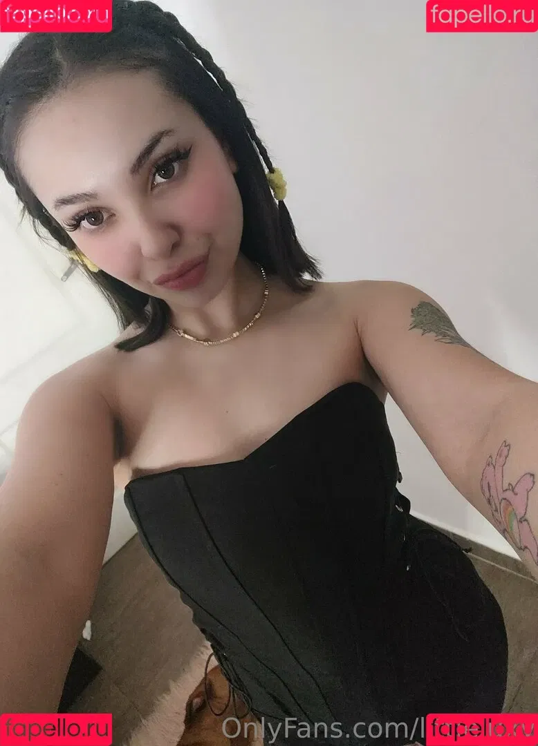 littleluxy Onlyfans Photo Gallery 