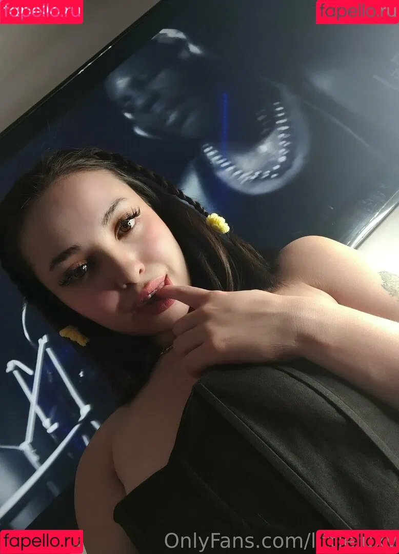 littleluxy Onlyfans Photo Gallery 