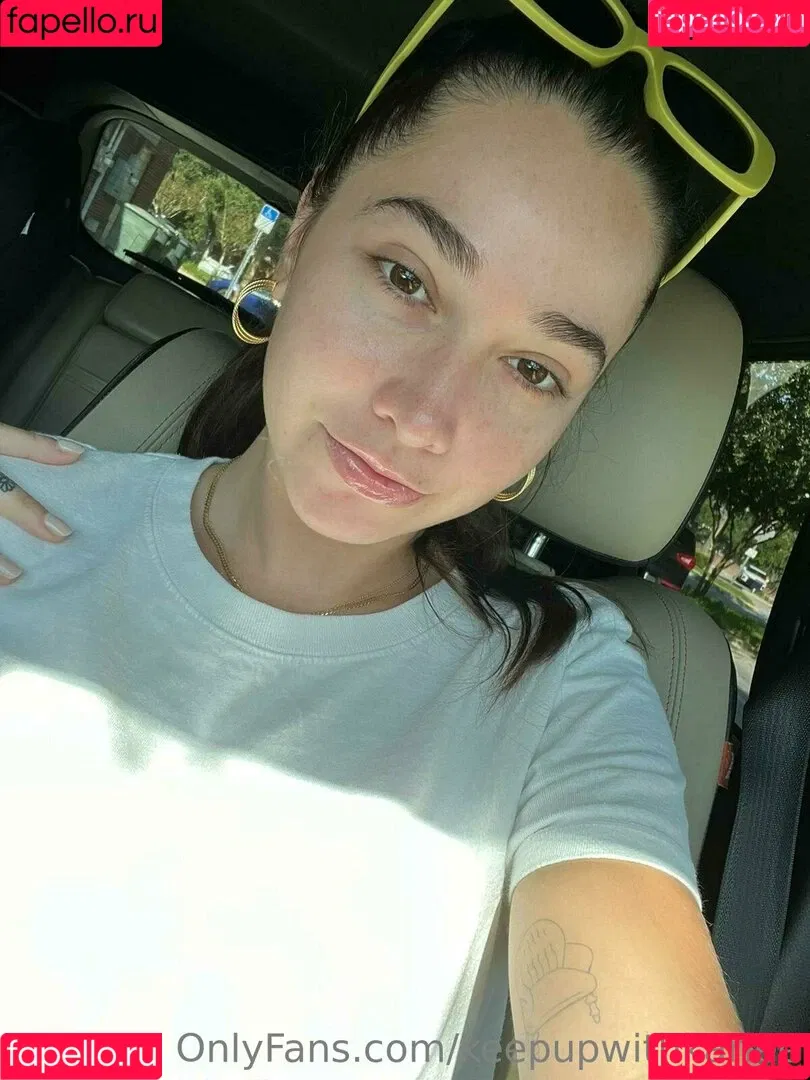 keepupwithkarlee Onlyfans Photo Gallery 