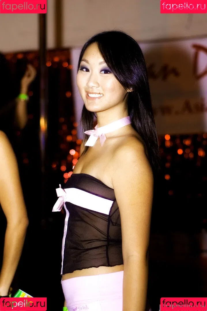 Evelyn Lin Onlyfans Photo Gallery 
