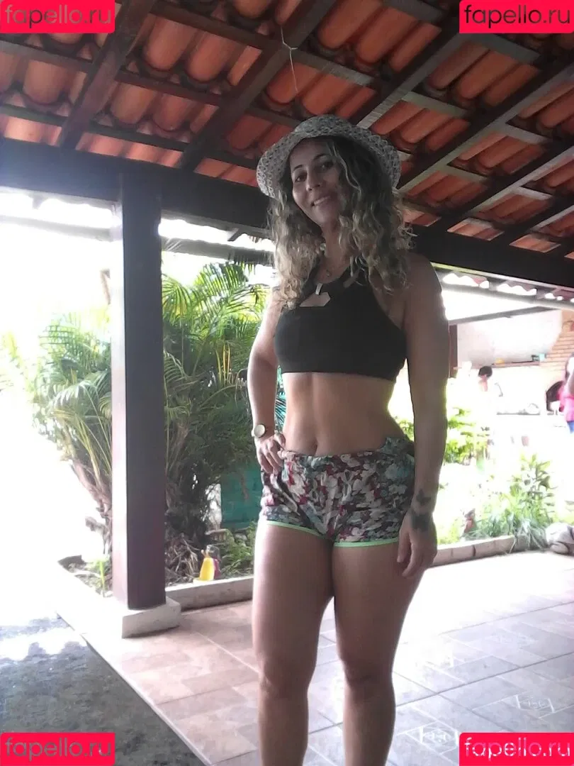Soninha Coroa Onlyfans Photo Gallery 