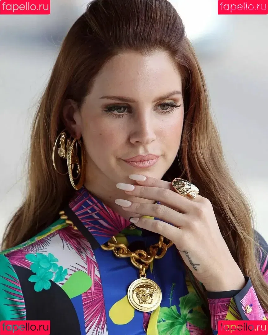 Lana Del Rey Onlyfans Photo Gallery 