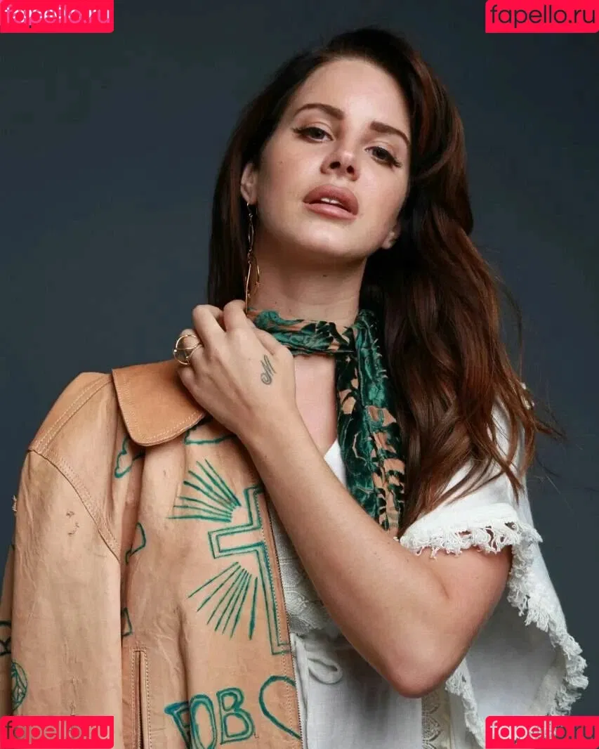 Lana Del Rey Onlyfans Photo Gallery 