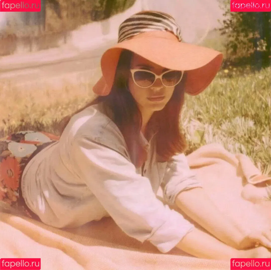 Lana Del Rey Onlyfans Photo Gallery 