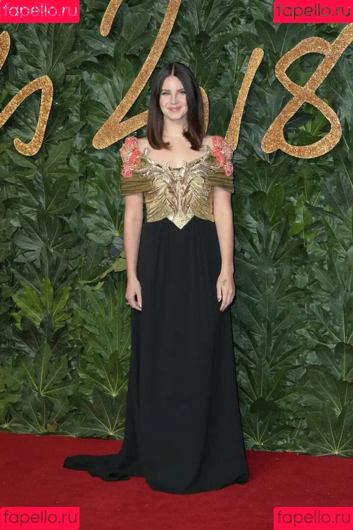 Lana Del Rey Onlyfans Photo Gallery 