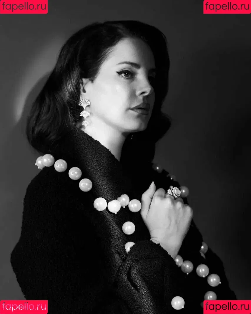 Lana Del Rey Onlyfans Photo Gallery 