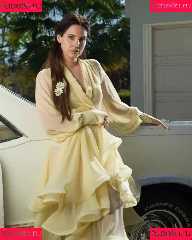 Lana Del Rey Onlyfans Photo Gallery 