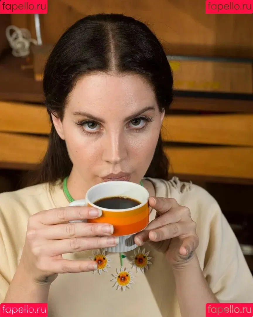 Lana Del Rey Onlyfans Photo Gallery 