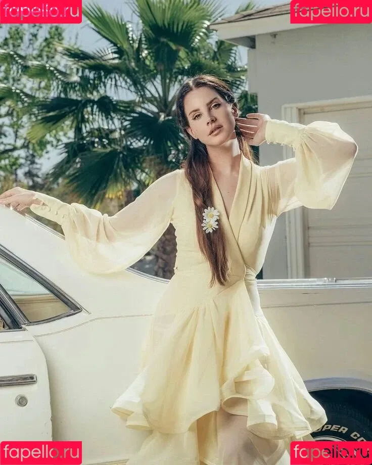 Lana Del Rey Onlyfans Photo Gallery 