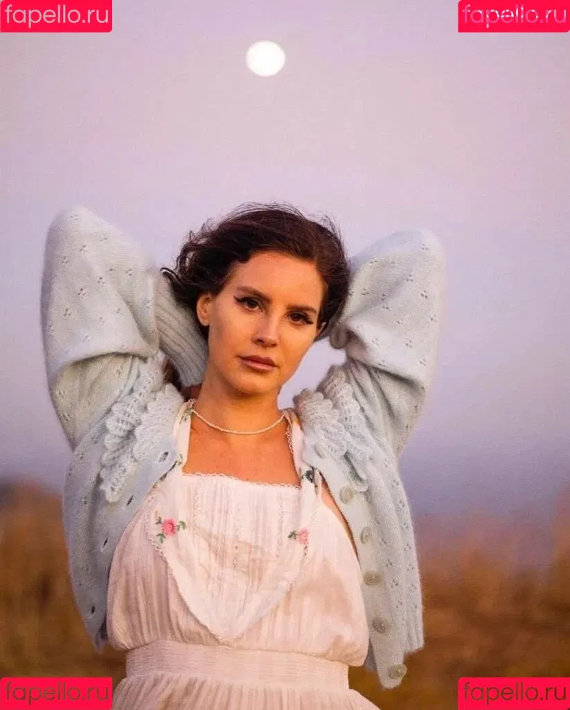 Lana Del Rey Onlyfans Photo Gallery 