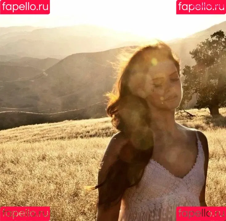 Lana Del Rey Onlyfans Photo Gallery 