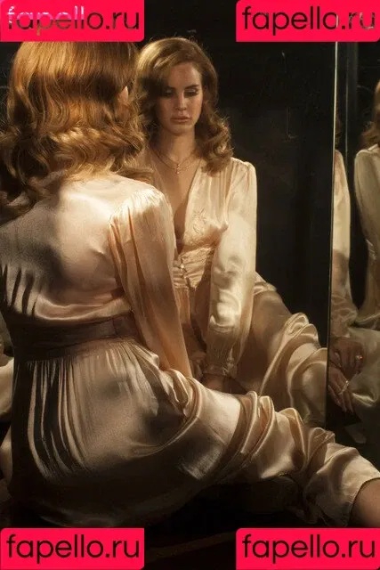 Lana Del Rey Onlyfans Photo Gallery 