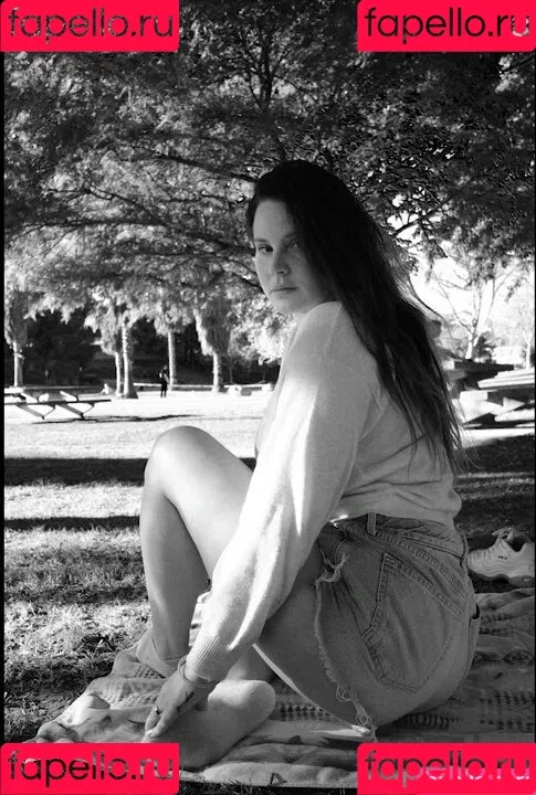 Lana Del Rey Onlyfans Photo Gallery 