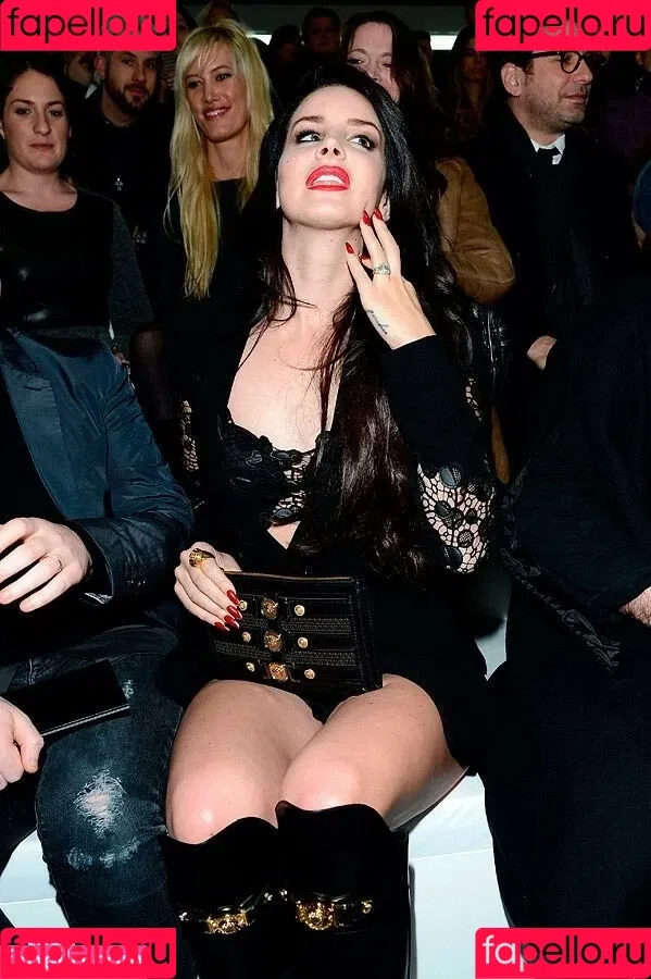 Lana Del Rey Onlyfans Photo Gallery 
