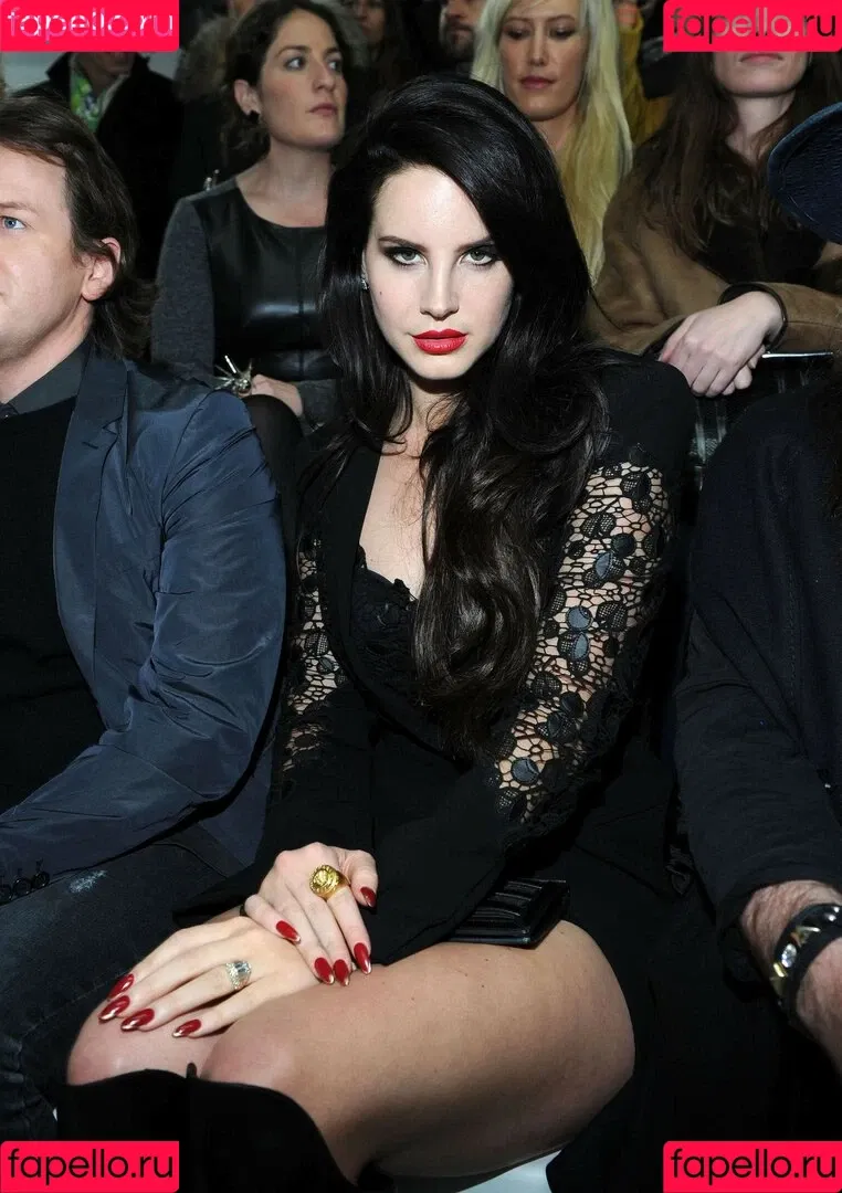 Lana Del Rey Onlyfans Photo Gallery 