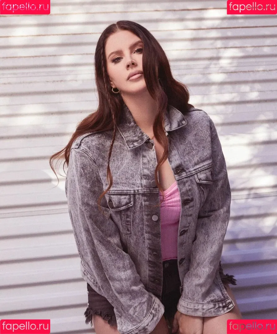 Lana Del Rey Onlyfans Photo Gallery 