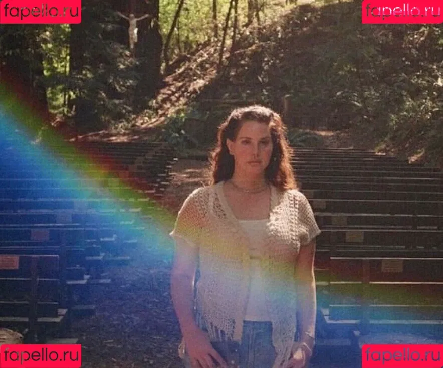 Lana Del Rey Onlyfans Photo Gallery 