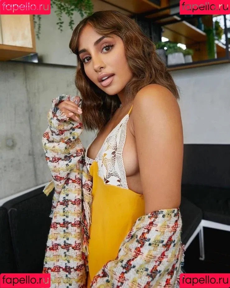 Maria Thattil Onlyfans Photo Gallery 