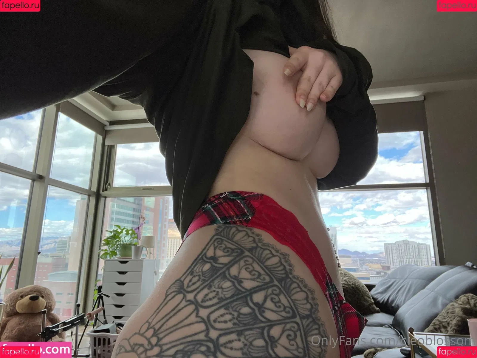 cleoblossom Onlyfans Photo Gallery 