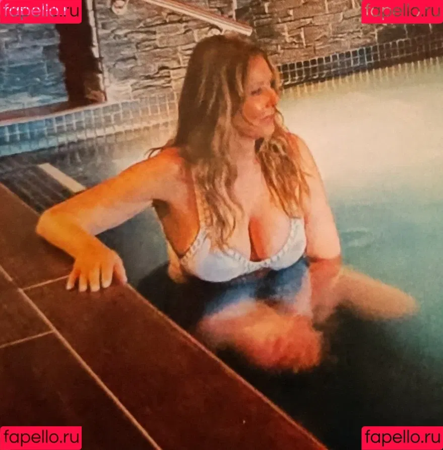 Carol Vorderman Onlyfans Photo Gallery 