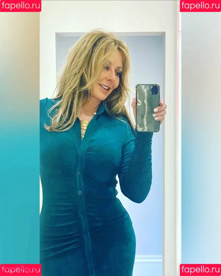 Carol Vorderman Onlyfans Photo Gallery 