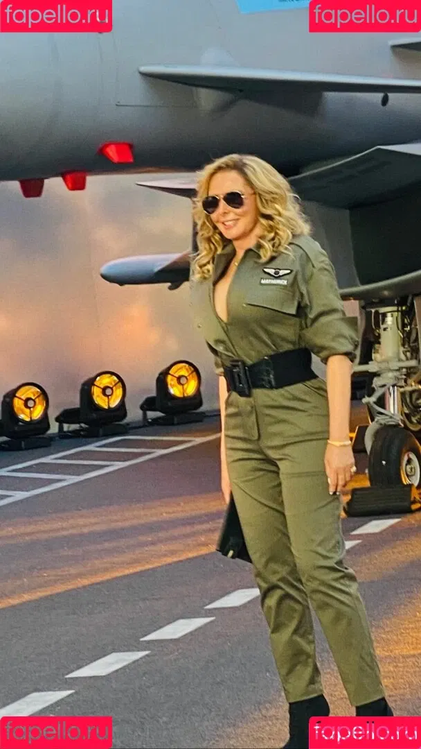 Carol Vorderman Onlyfans Photo Gallery 