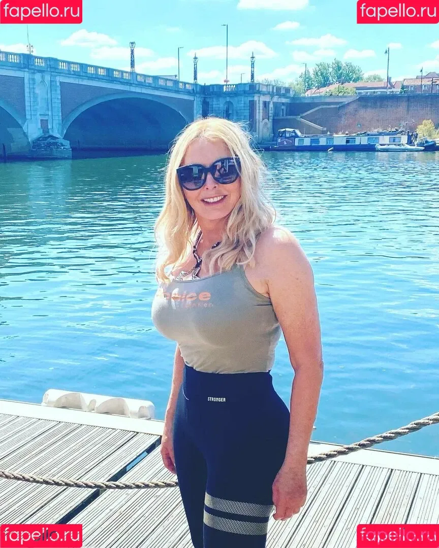 Carol Vorderman Onlyfans Photo Gallery 