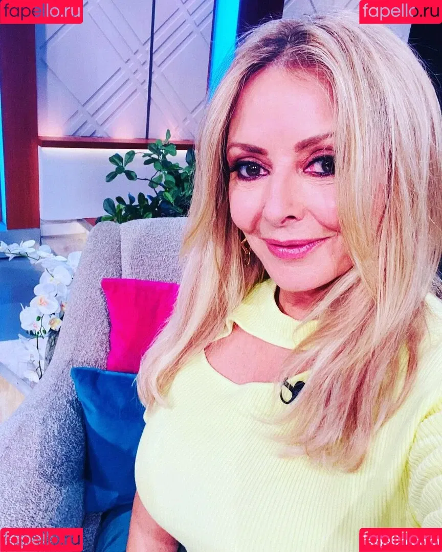 Carol Vorderman Onlyfans Photo Gallery 
