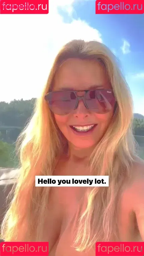 Carol Vorderman Onlyfans Photo Gallery 