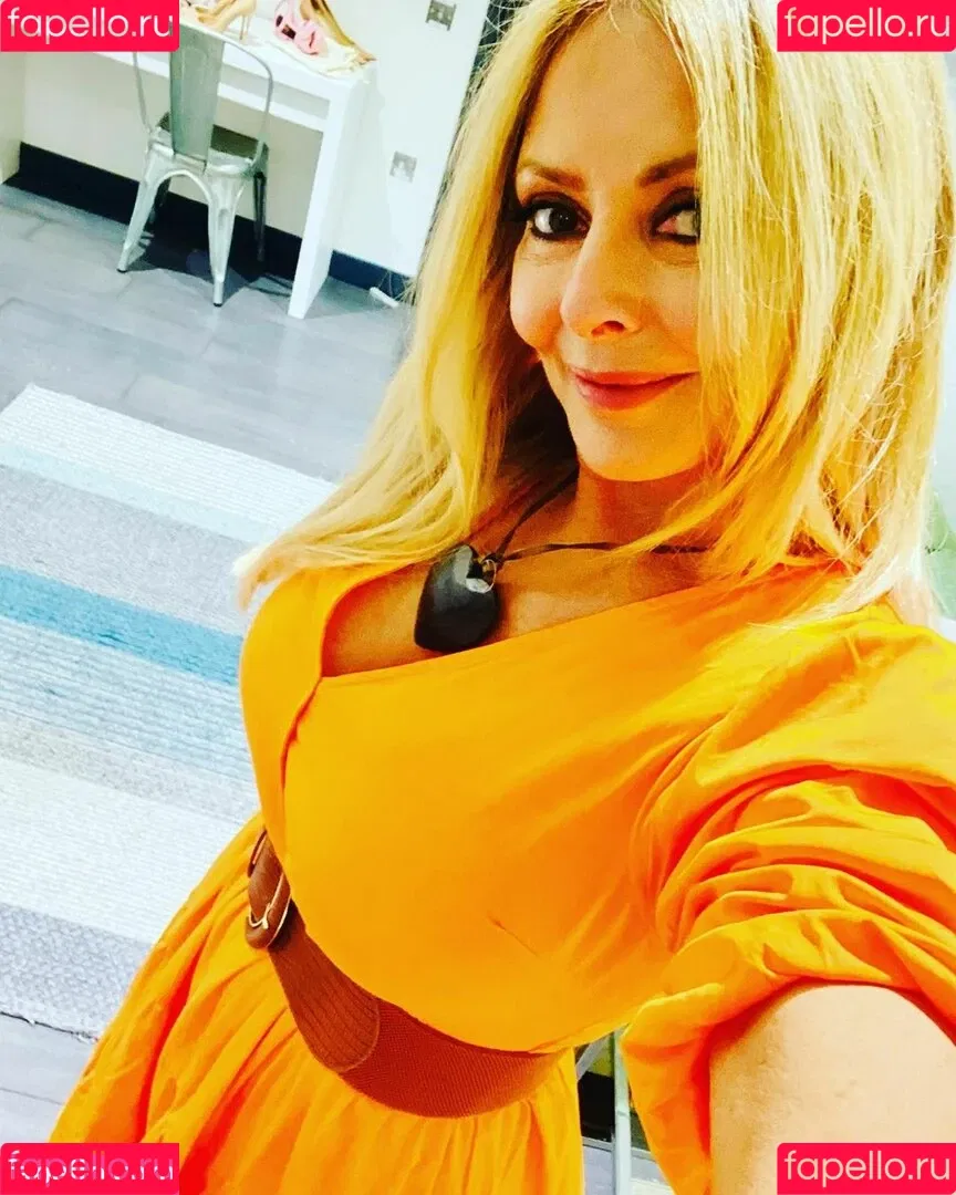 Carol Vorderman Onlyfans Photo Gallery 