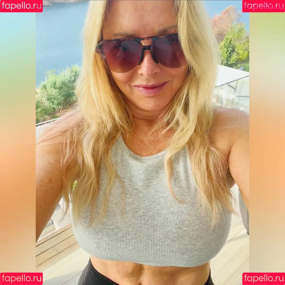 Carol Vorderman Onlyfans Photo Gallery 