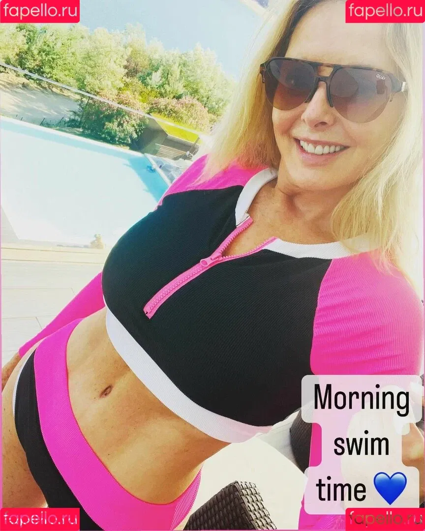 Carol Vorderman Onlyfans Photo Gallery 