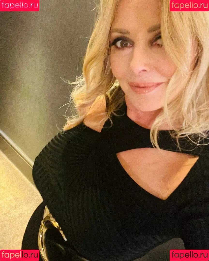 Carol Vorderman Onlyfans Photo Gallery 