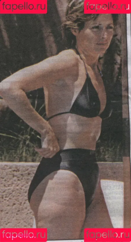 Carol Vorderman Onlyfans Photo Gallery 