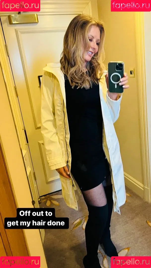 Carol Vorderman Onlyfans Photo Gallery 