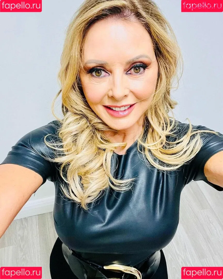 Carol Vorderman Onlyfans Photo Gallery 