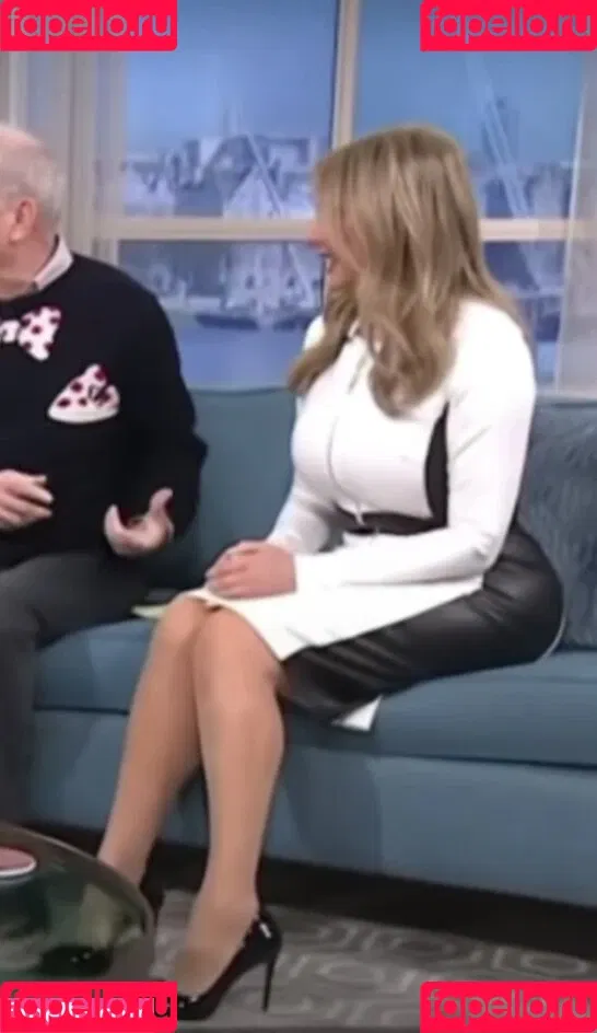 Carol Vorderman Onlyfans Photo Gallery 