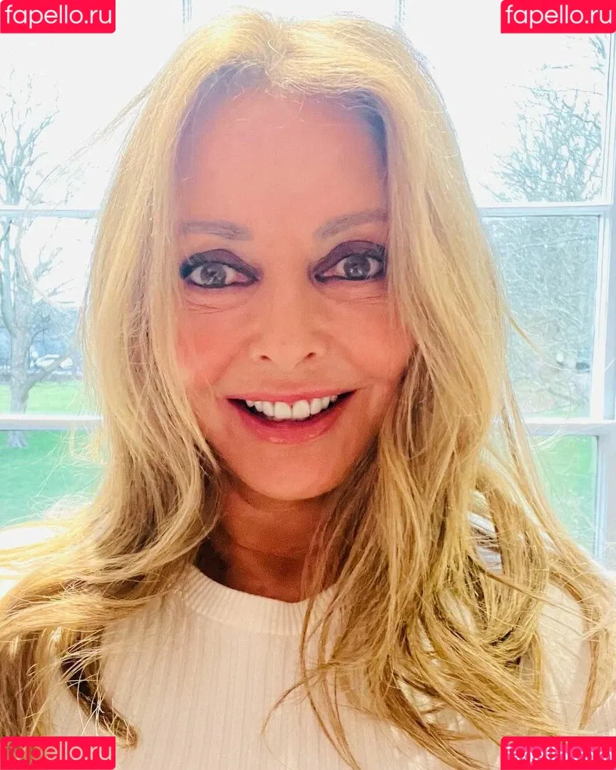 Carol Vorderman Onlyfans Photo Gallery 