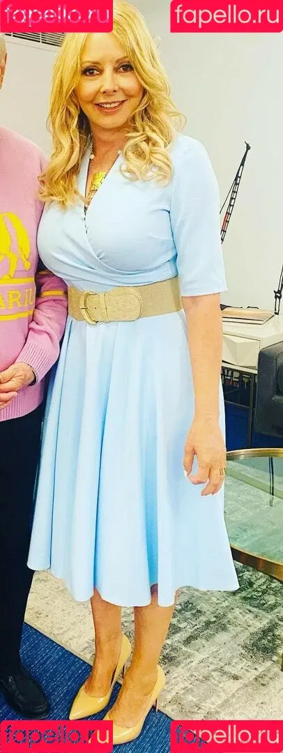 Carol Vorderman Onlyfans Photo Gallery 